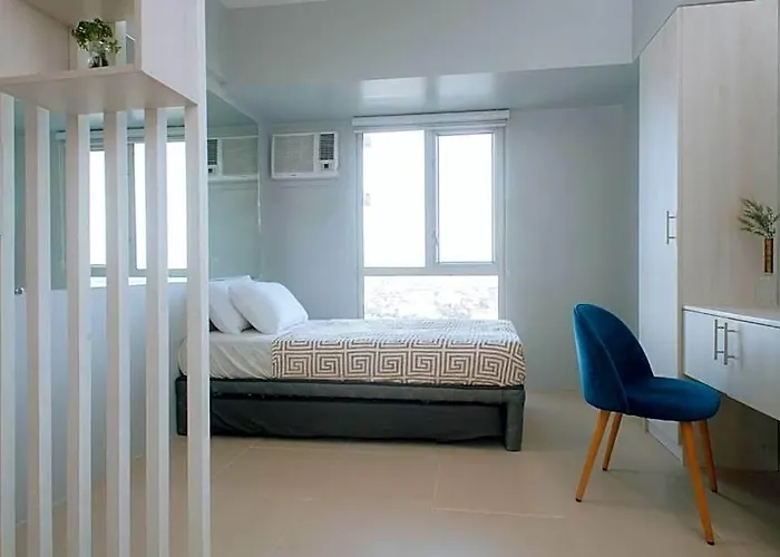Hotel Unit At Avida Towers Riala Tower 2 It Park With Pool And Wifi